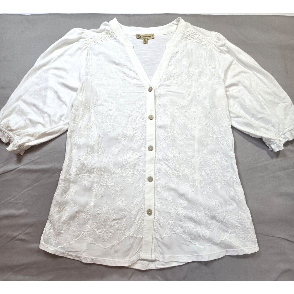 DEMOCRACY Women's XS White Top Button Down Blouse Embroidered Cottage Preppy